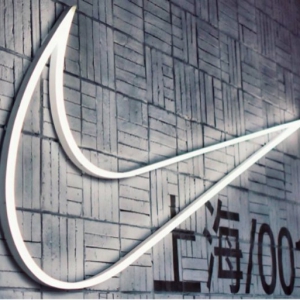 NEC�@ʾ������һ�Þ��ȫ�����Nike��Ş��