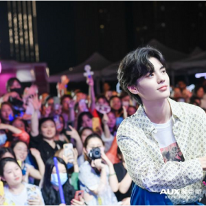 618���D(zhu��n)�������W��˹��̫����