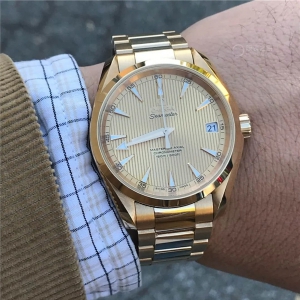 �x�������������е�һö�Cе�����Ҹе������\