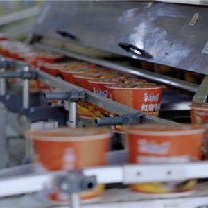 �������ŵ�1990�����н����ͼtɫ����Ͱ