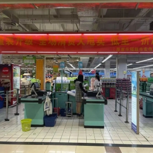 12��4�����۾W(w��ng)�Ո󣺏V��ݸ���һ�ҼҘ�����}���������������x�O(ji��n)���o