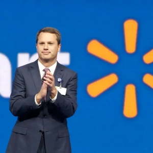 �֠���CEO�������A�y�������������M���_֧�����F(xi��n)ƣܛ��ʳƷ�r����ܳ�ƽ