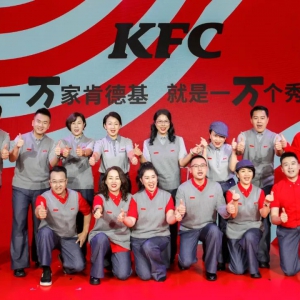 �ϵ»��Ї�(gu��)�T(m��n)��ͻ��10000�����ل��Ї�(gu��)CEO�����ݣ����M(j��n)��������L(zh��ng)�A��