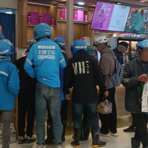 �I��ôCEO�ؑ�(y��ng)��������ُ�����Q���ٵĽK�w��ֻ���Ǽٵġ�