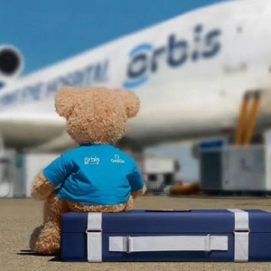 MoonSwatch�ڶ�Ļ����ȫ�׼��Y���W�����ý�ָ��ن�����