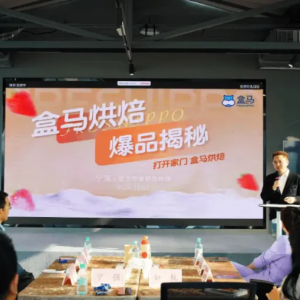 ���R��ʿ�����N���ѳ�ǧ�f