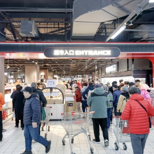 �����׵�����������һ�ҡ���������